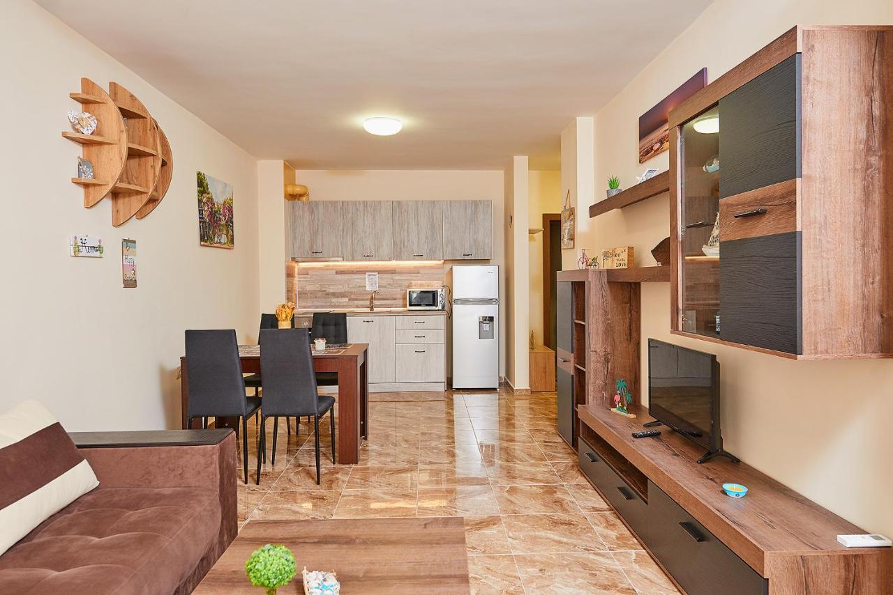 Apartment лазур с безплатен паркинг