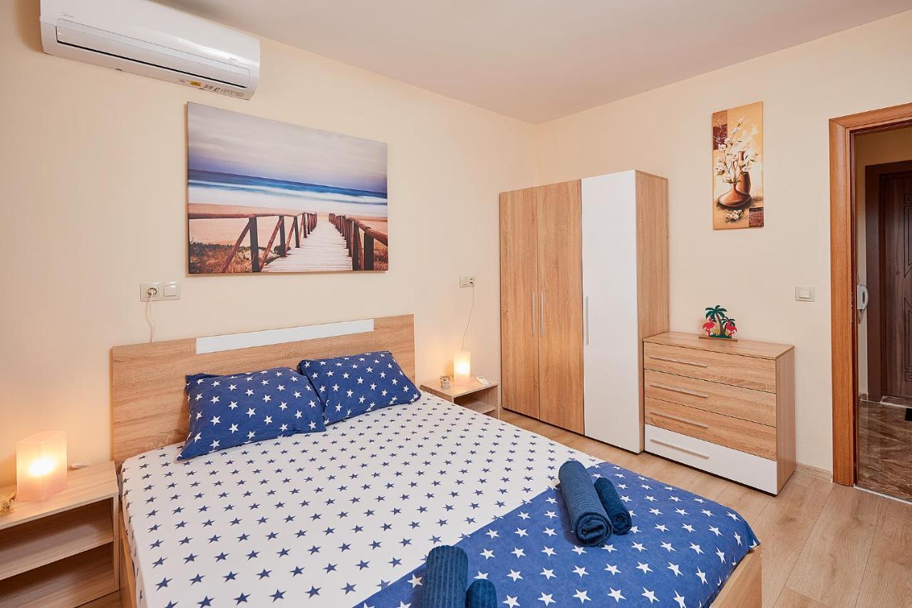 лазур с безплатен паркинг Apartment Pomorie